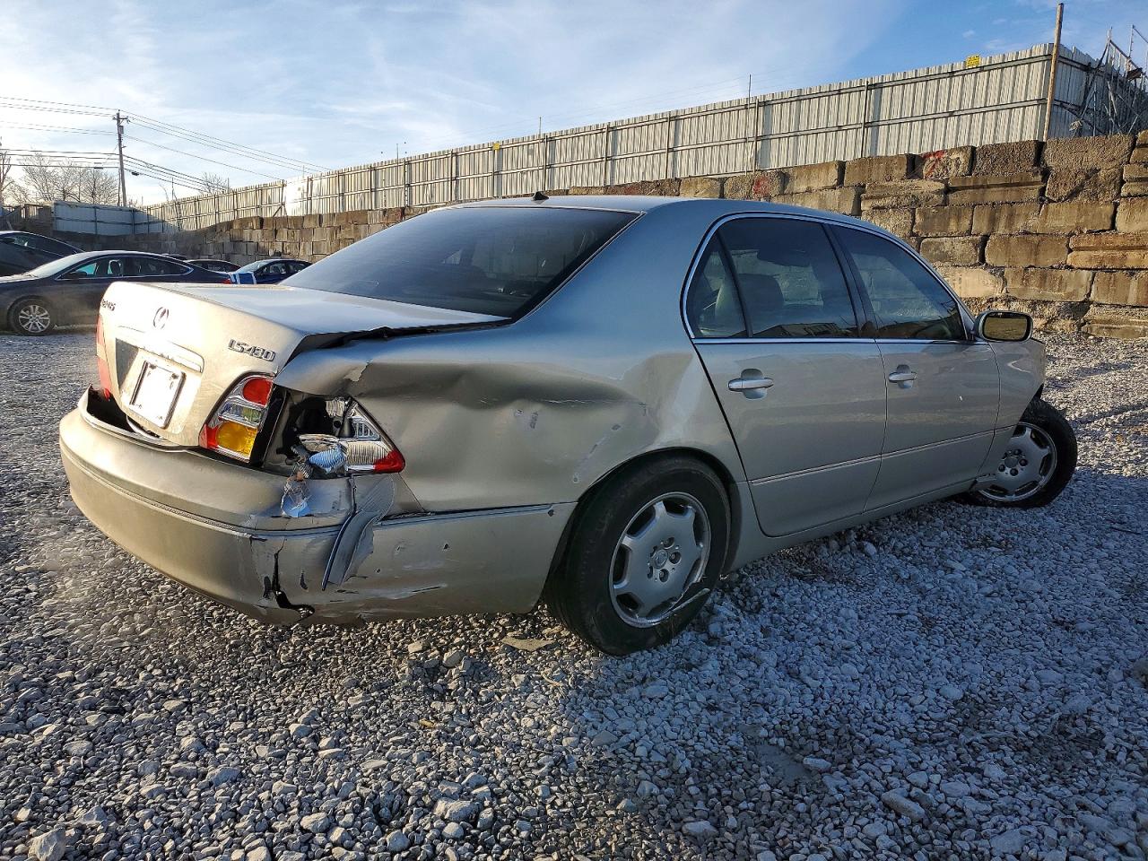 2002 LEXUS LS 430 photo 3