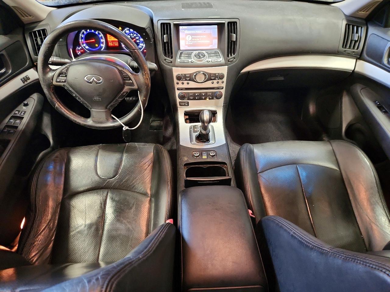 2009 INFINITI G37 photo 8