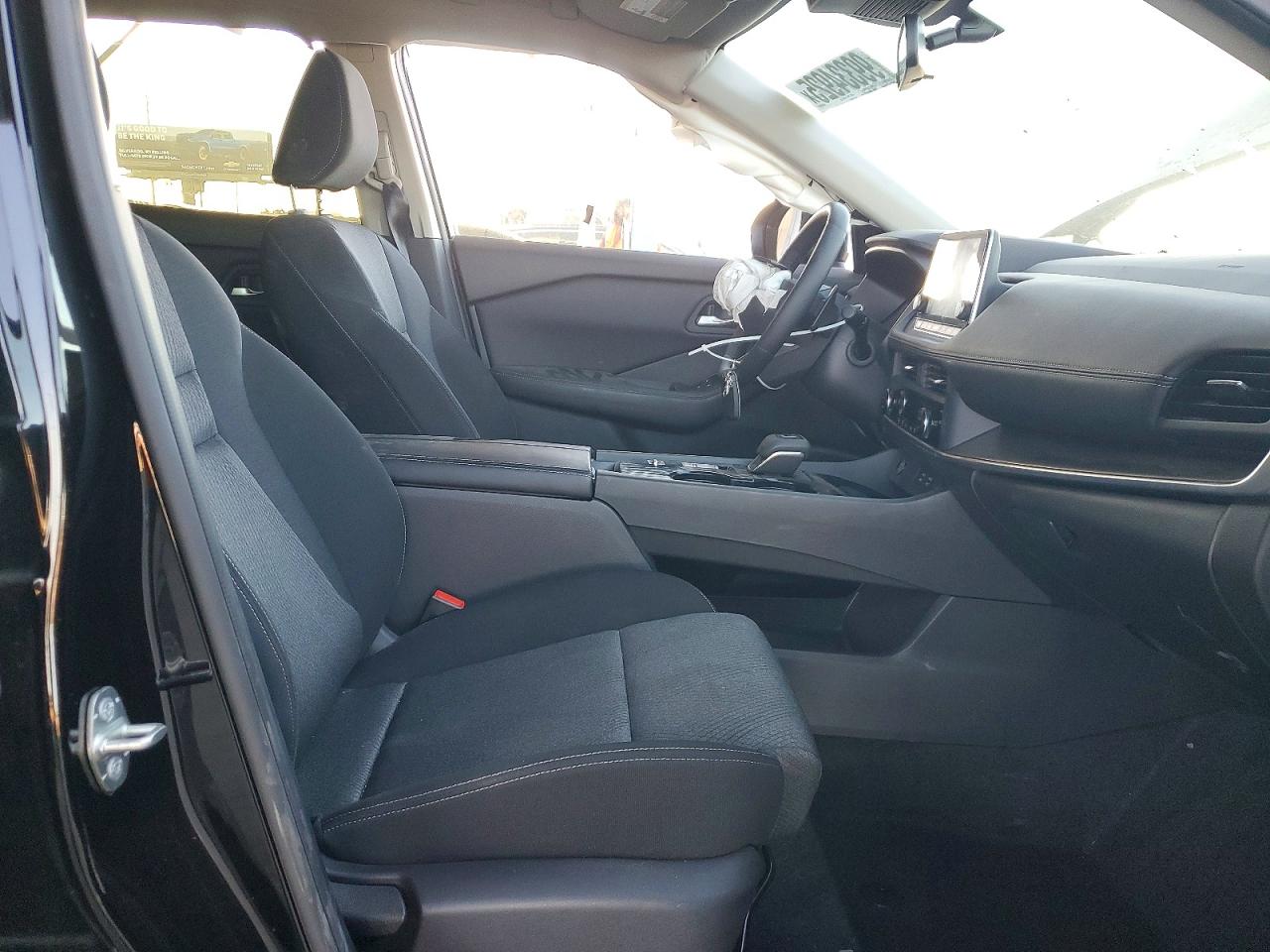 2025 NISSAN ROGUE SV photo 13