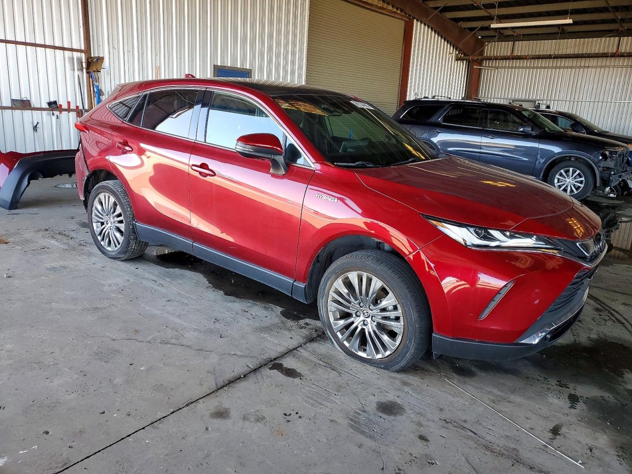 2021 TOYOTA VENZA LE photo 4