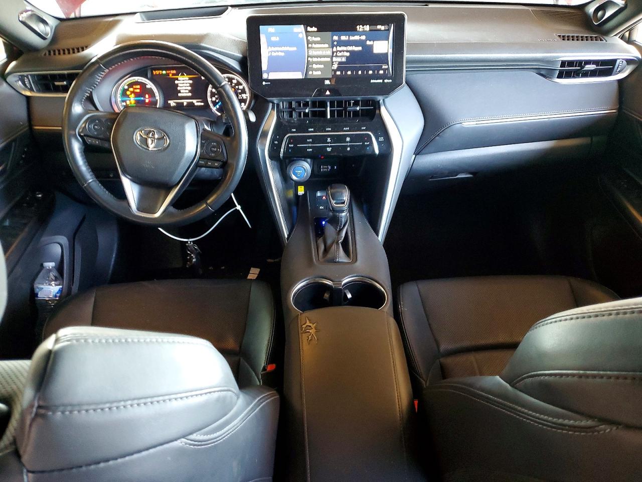 2021 TOYOTA VENZA LE photo 8