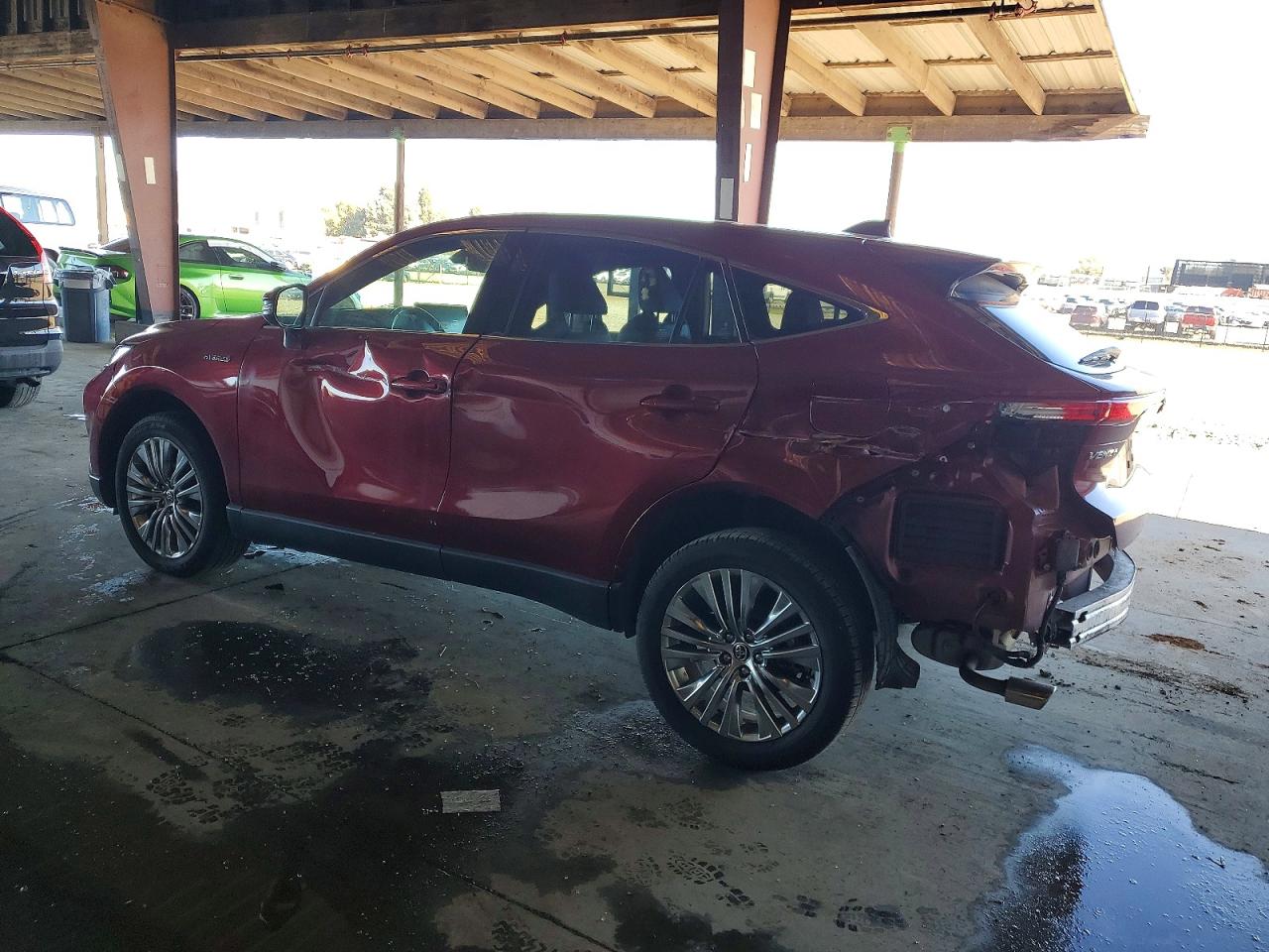 2021 TOYOTA VENZA LE photo 2