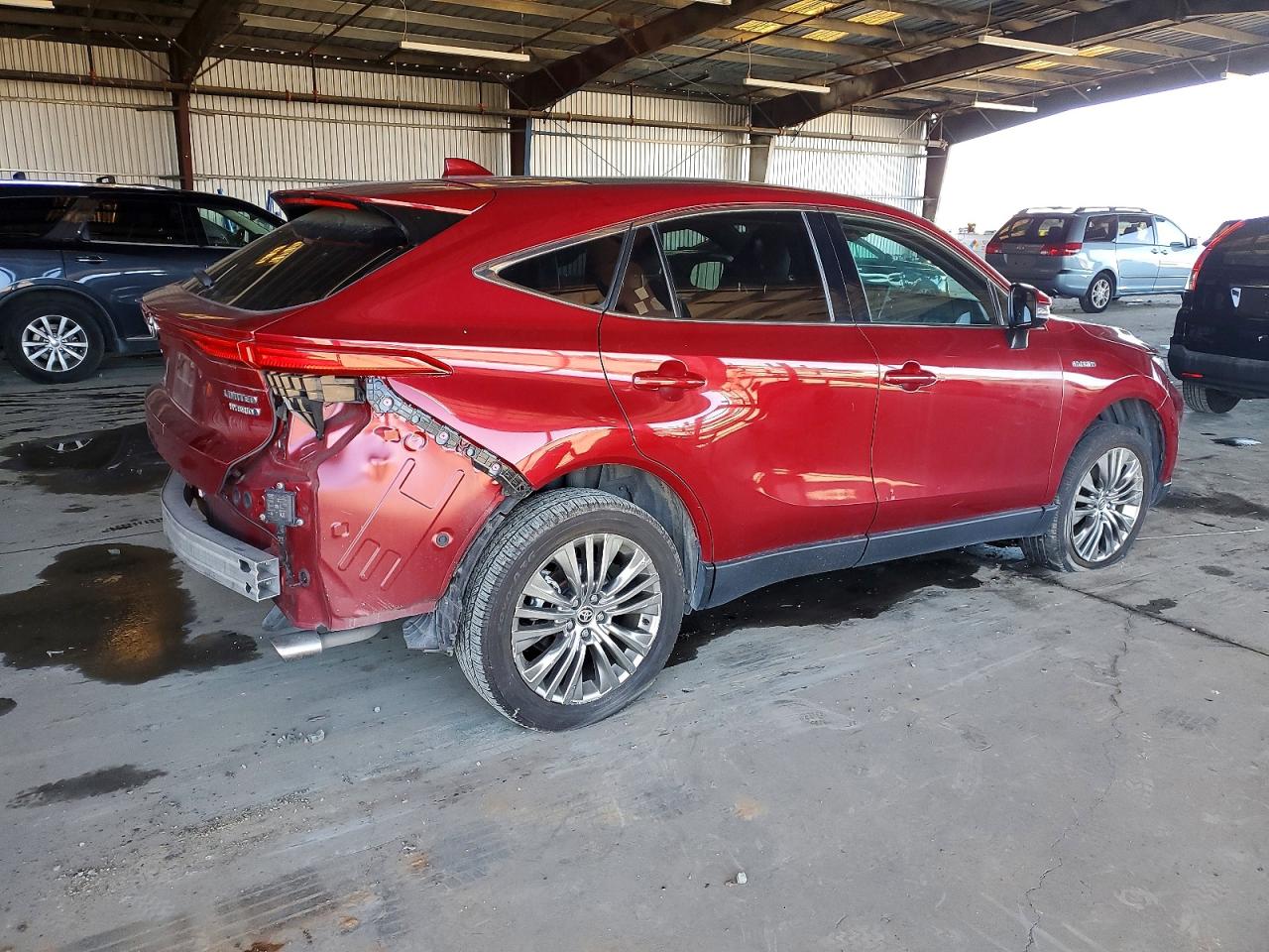 2021 TOYOTA VENZA LE photo 3