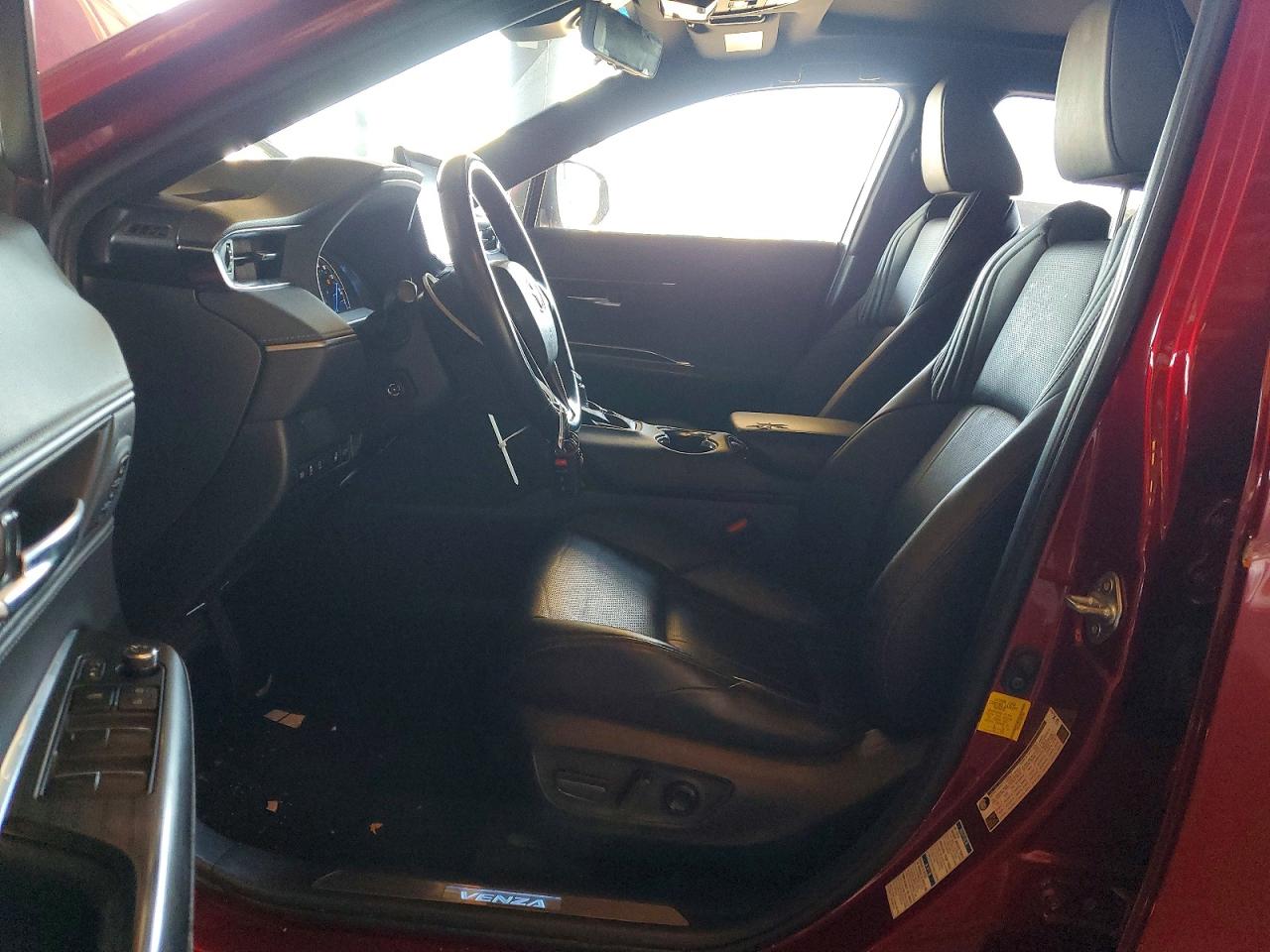 2021 TOYOTA VENZA LE photo 7