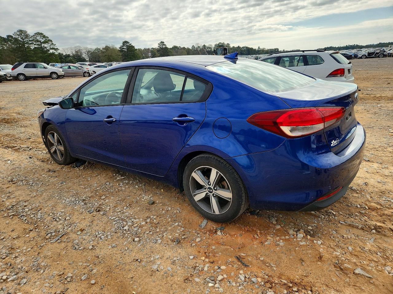 2018 KIA FORTE LX photo 2