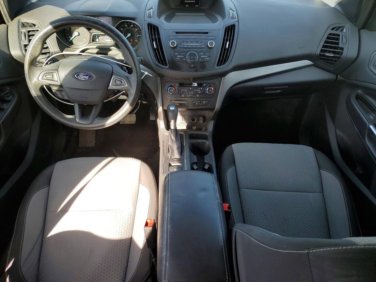 2017 FORD ESCAPE SE photo 8