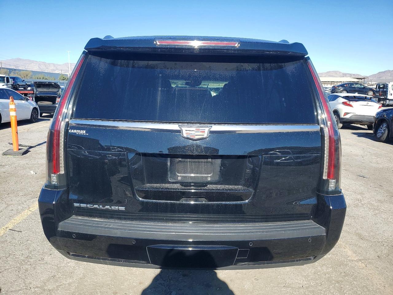 2016 CADILLAC ESCALADE ESV PREMIUM photo 11