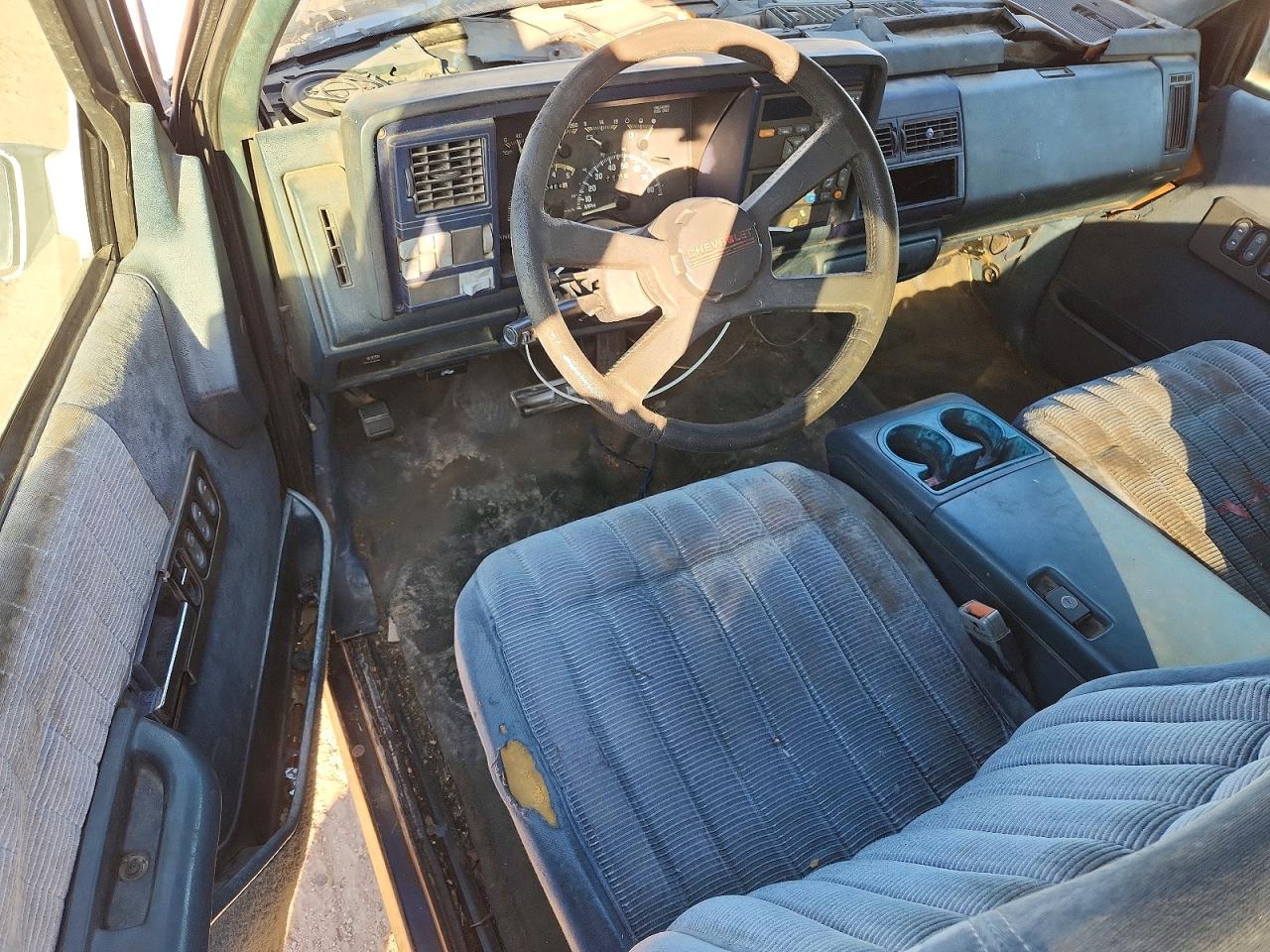 1994 CHEVROLET GMT-400 C1500 photo 8