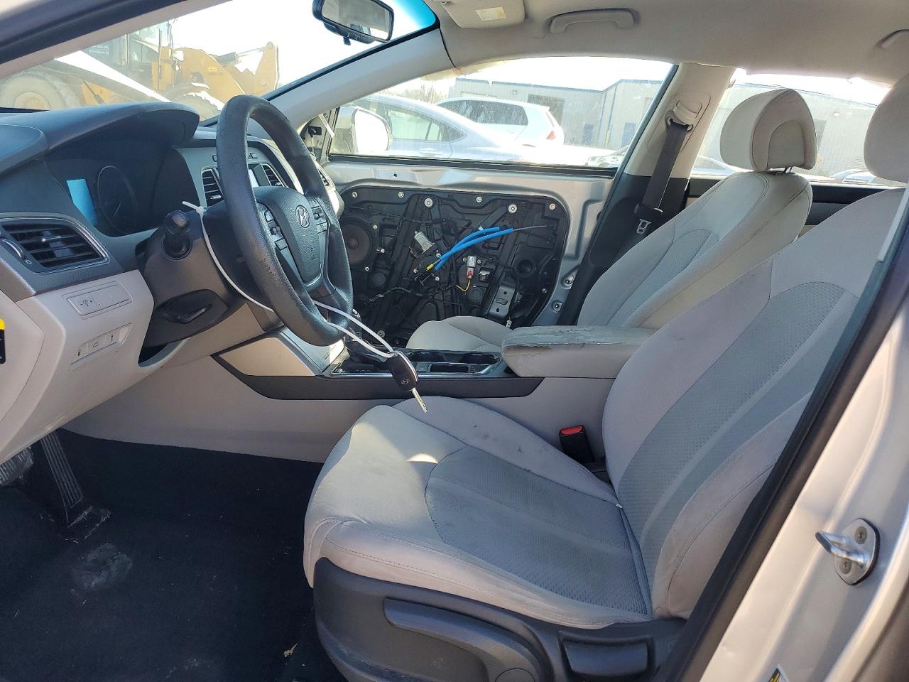2016 HYUNDAI SONATA SE photo 13