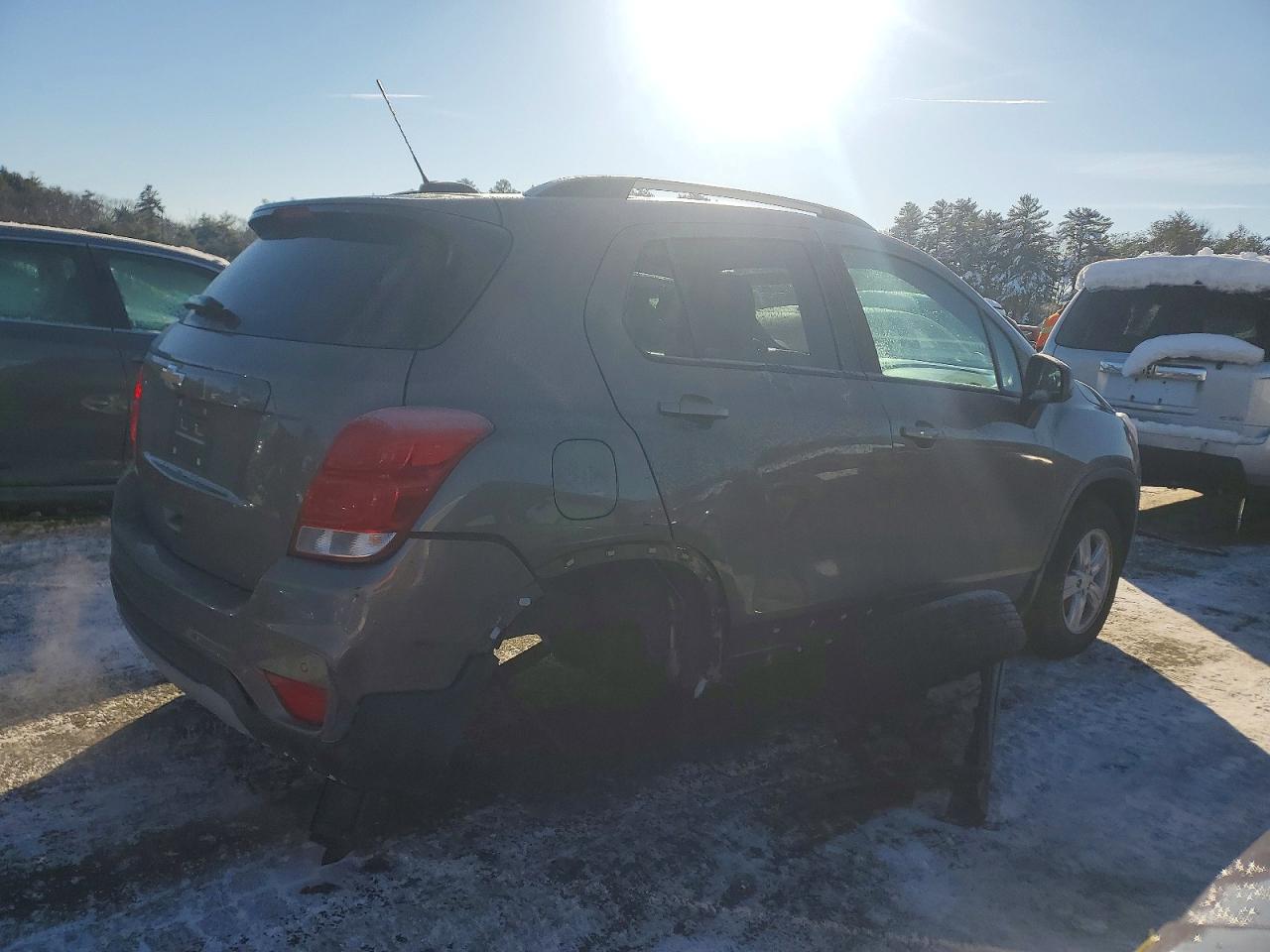 2021 CHEVROLET TRAX 1LT photo 5
