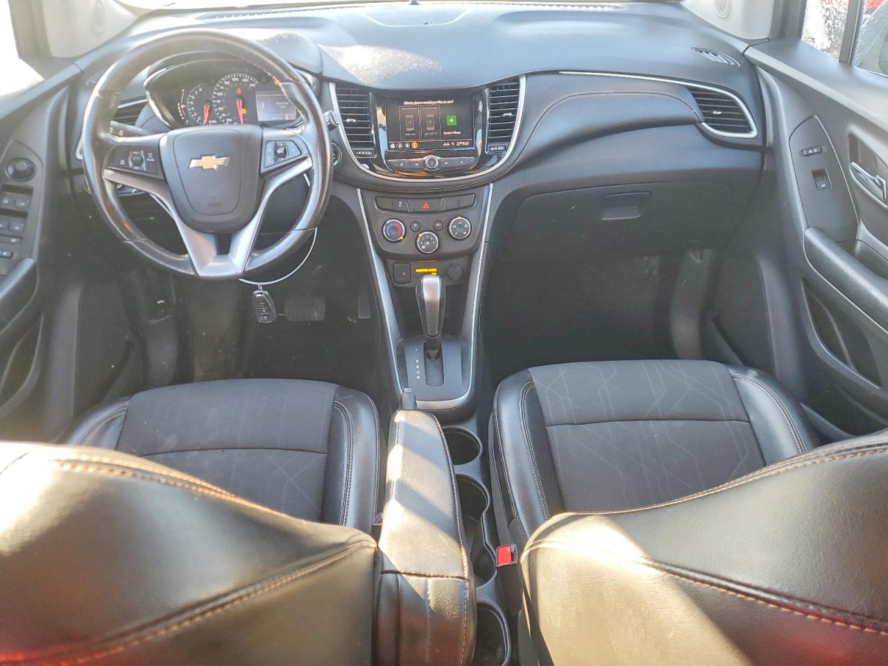 2021 CHEVROLET TRAX 1LT photo 15