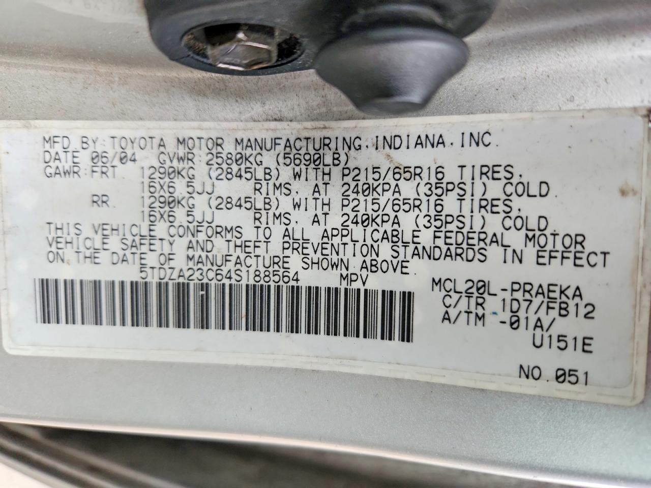 2004 TOYOTA SIENNA LE 8 PASSENGER photo 13