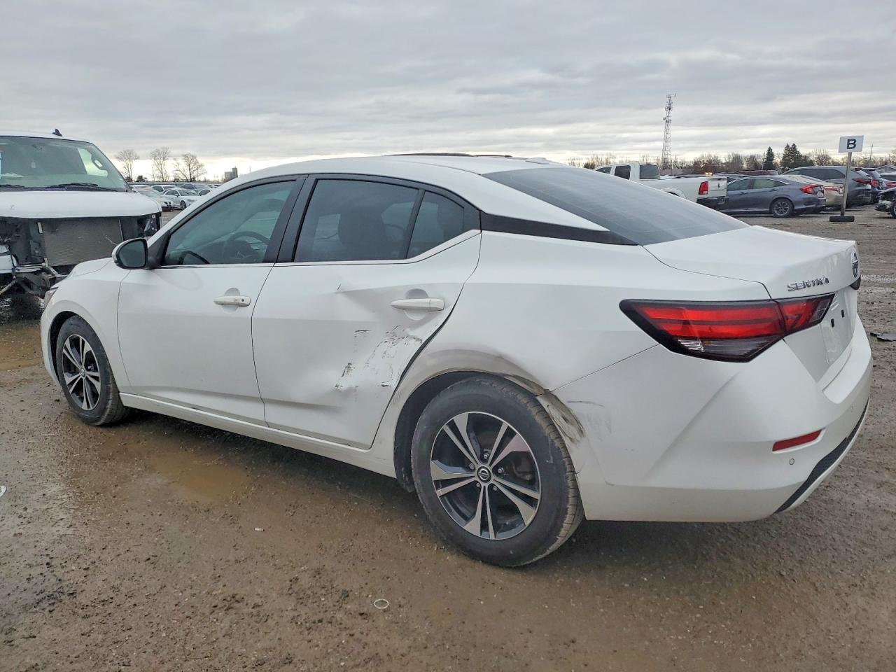 2022 NISSAN SENTRA SV photo 2