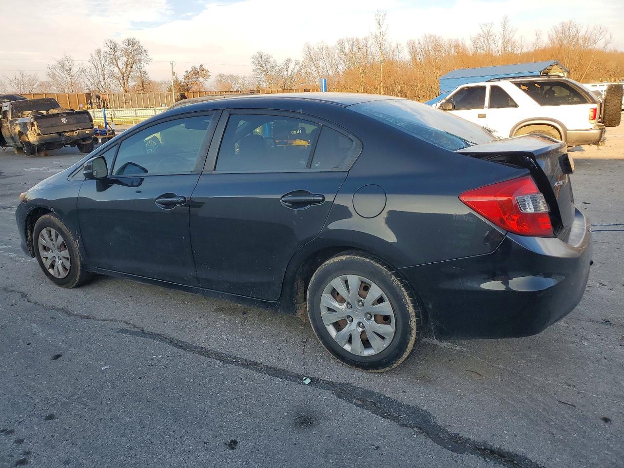 2012 HONDA CIVIC LX photo 5