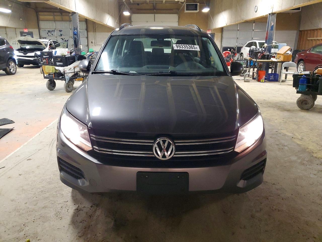 2016 VOLKSWAGEN TIGUAN S photo 5