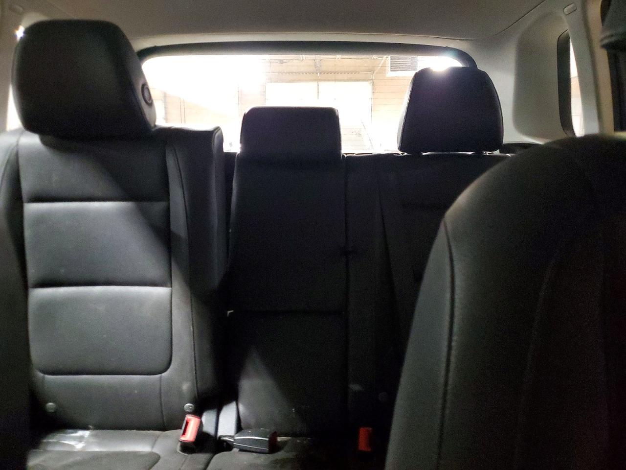 2016 VOLKSWAGEN TIGUAN S photo 10