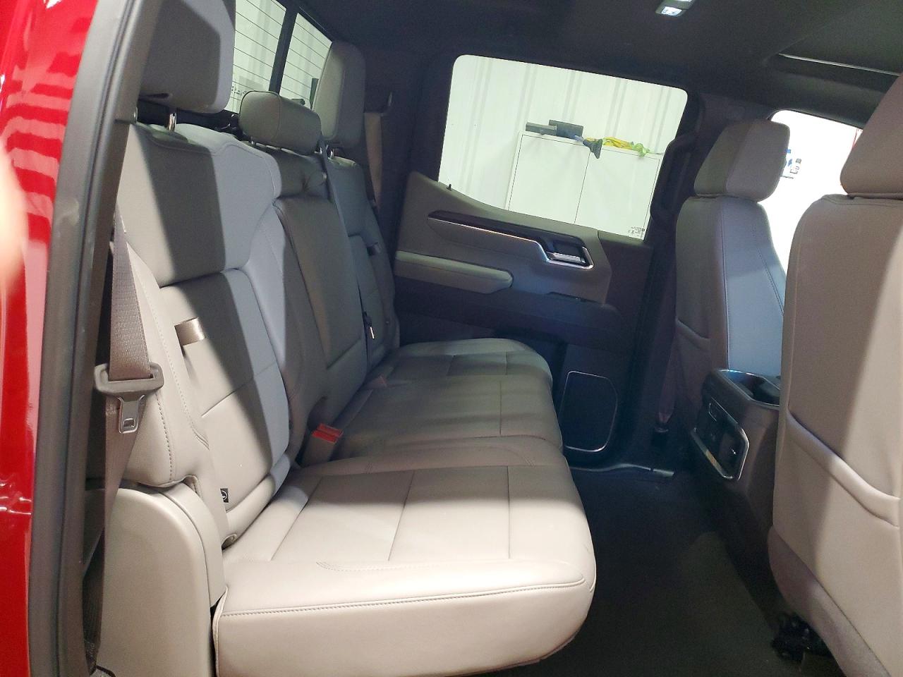 2025 GMC SIERRA K1500 SLT photo 28