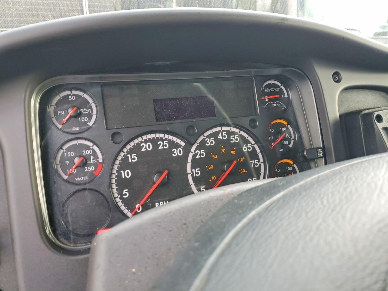 2019 FREIGHTLINER M2 106 MED - BOX TRUCK photo 9