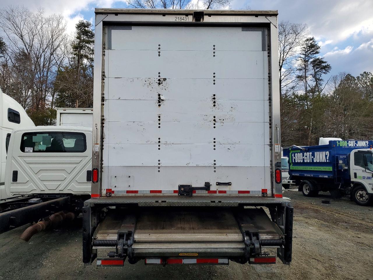 2019 FREIGHTLINER M2 106 MED - BOX TRUCK photo 6