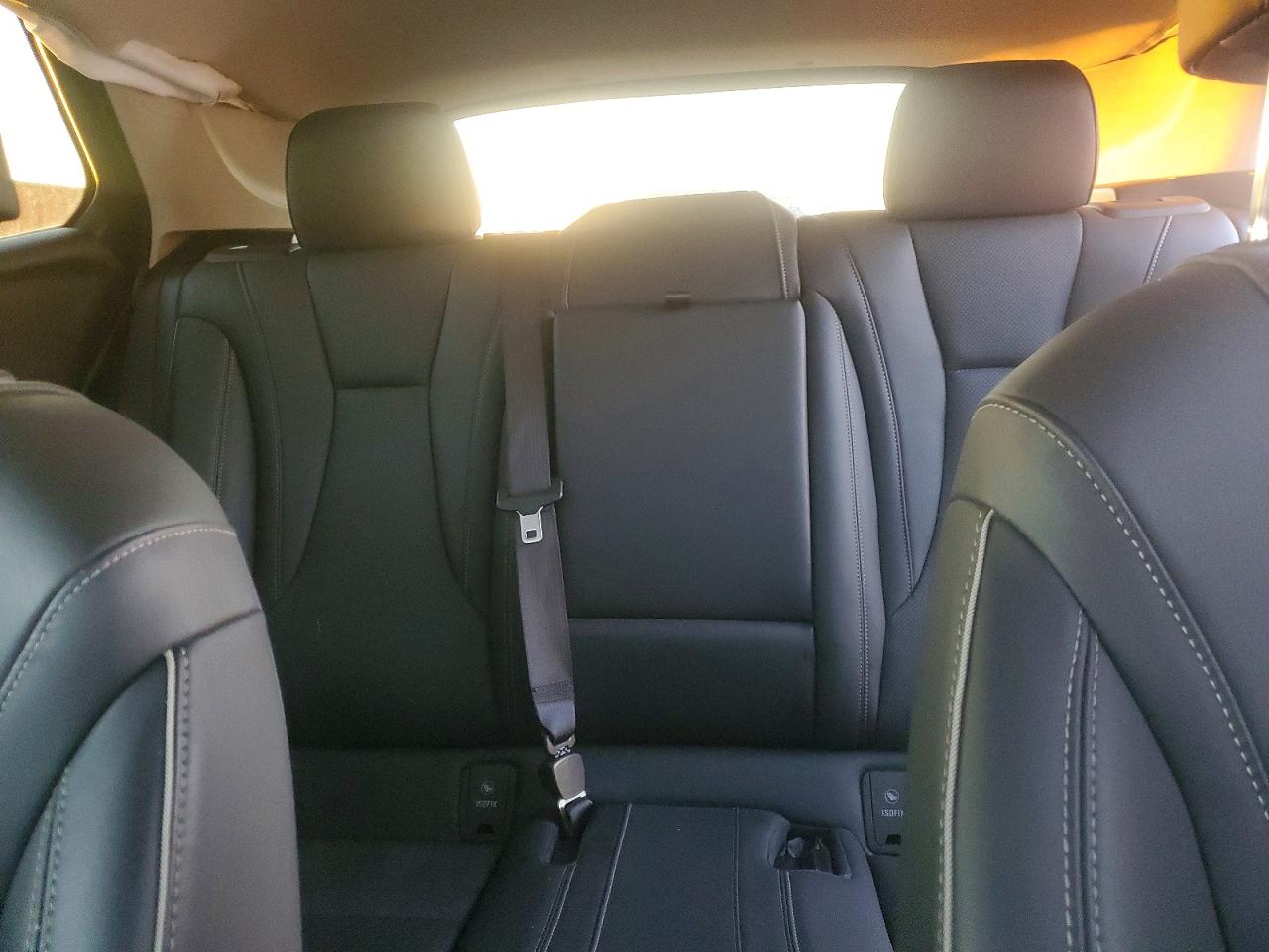 2023 BUICK ENVISION ESSENCE photo 10