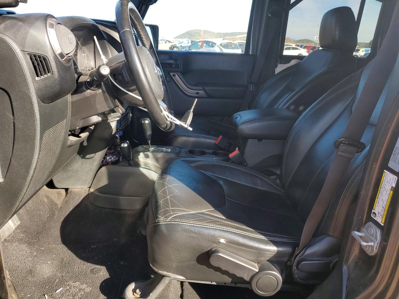 2018 JEEP WRANGLER UNLIMITED SAHARA photo 7