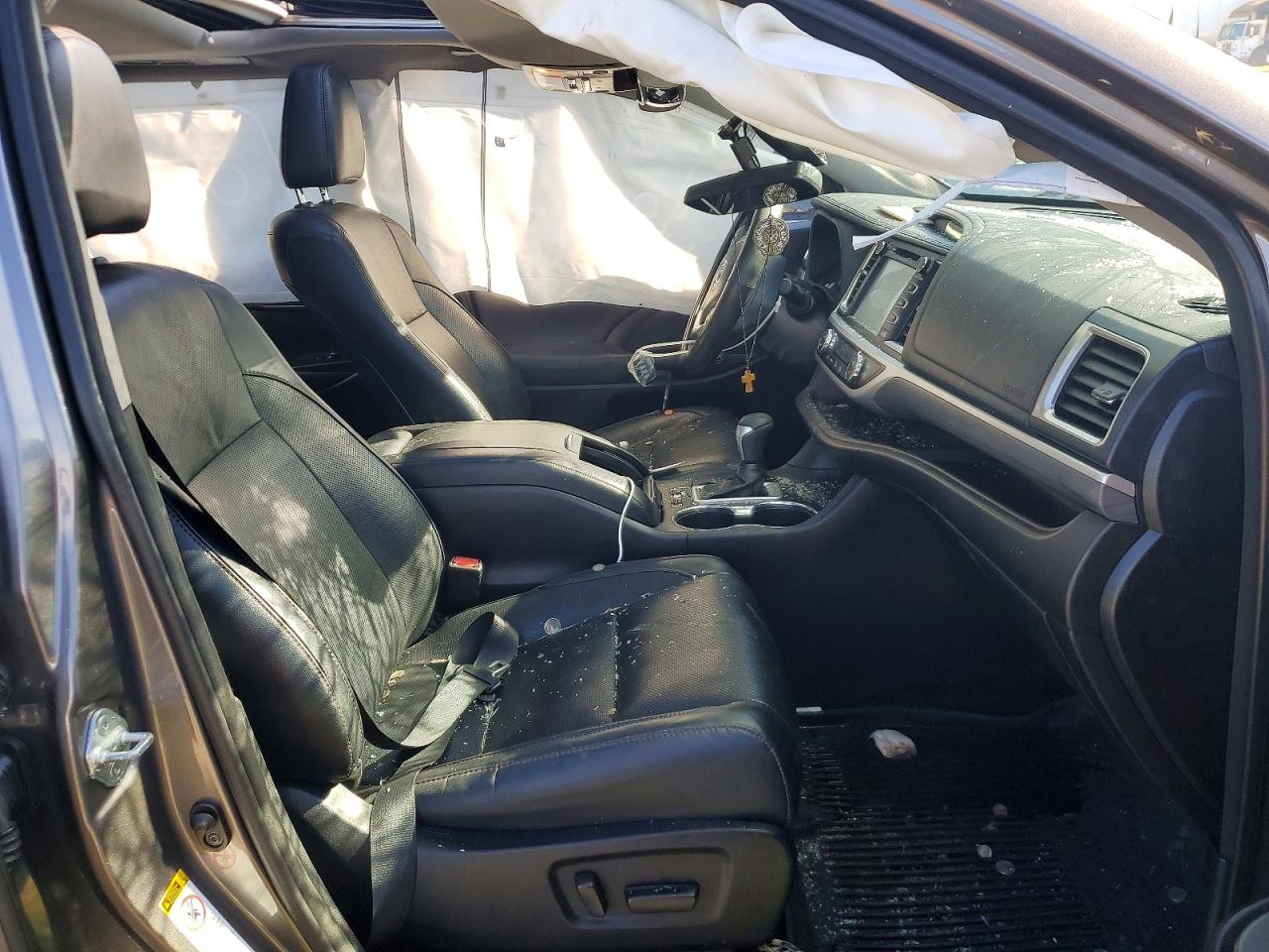 2017 TOYOTA HIGHLANDER LIMITED photo 7