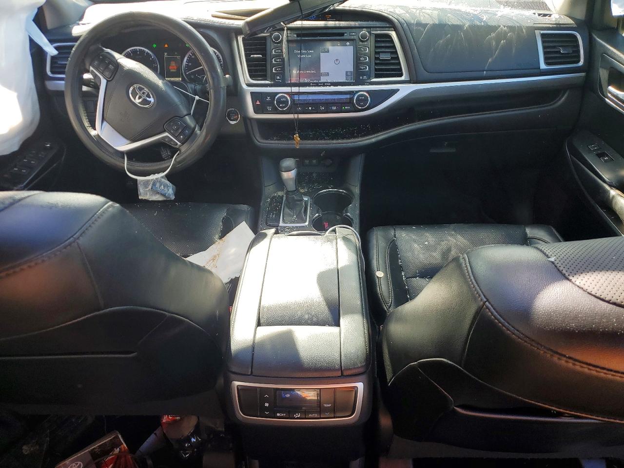 2017 TOYOTA HIGHLANDER LIMITED photo 8