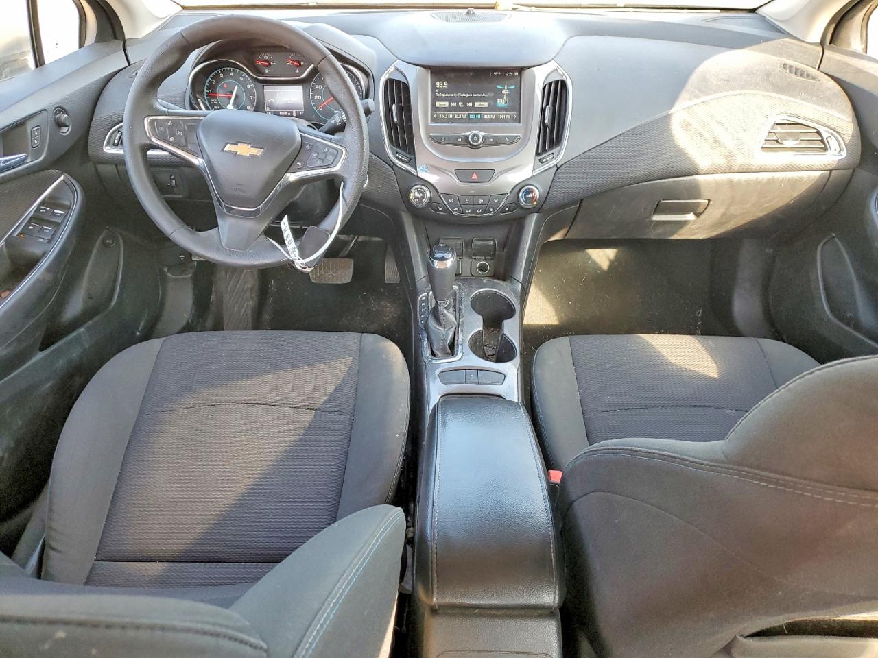 2017 CHEVROLET CRUZE LT photo 15