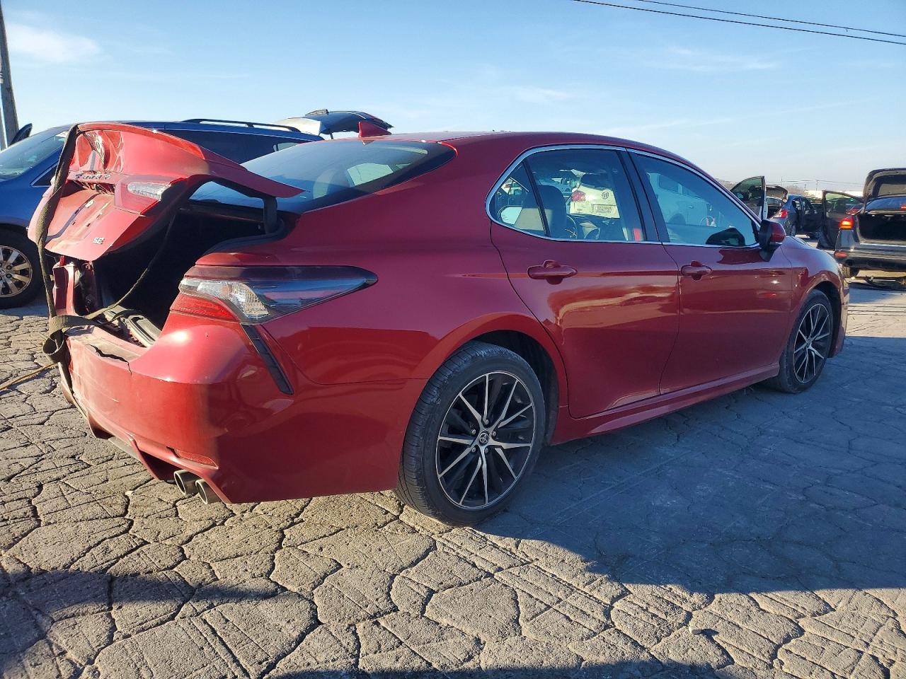 2023 TOYOTA CAMRY SE NIGHT SHADE photo 3