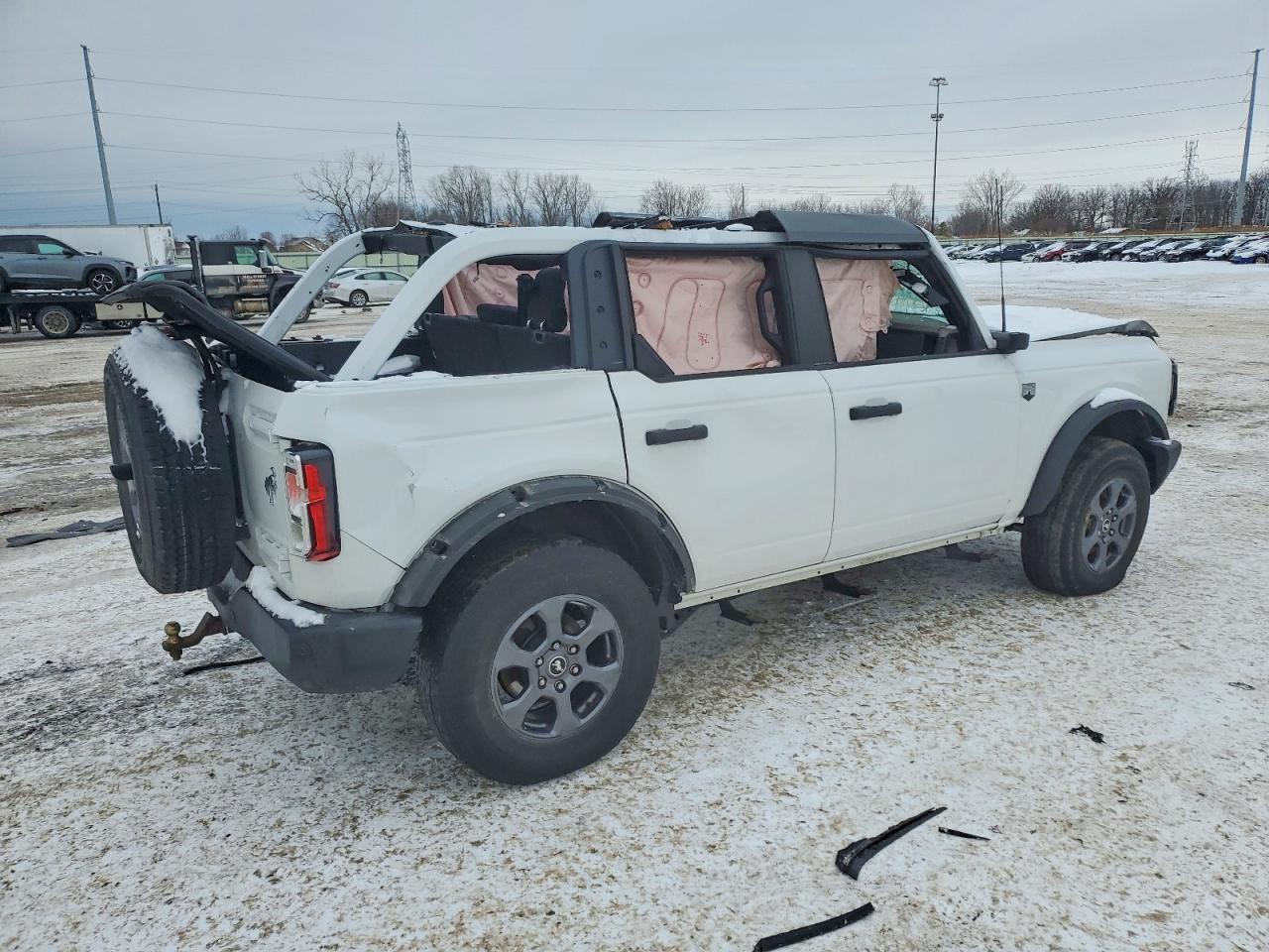 2022 FORD BRONCO BASE photo 3