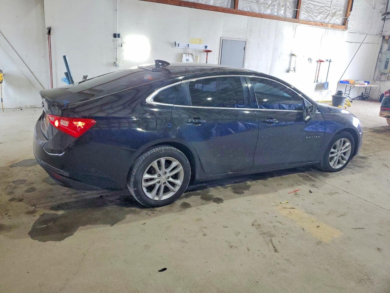 2018 CHEVROLET MALIBU LT photo 3