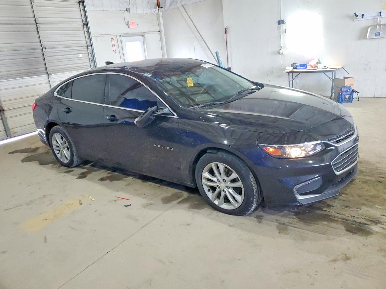 2018 CHEVROLET MALIBU LT photo 4