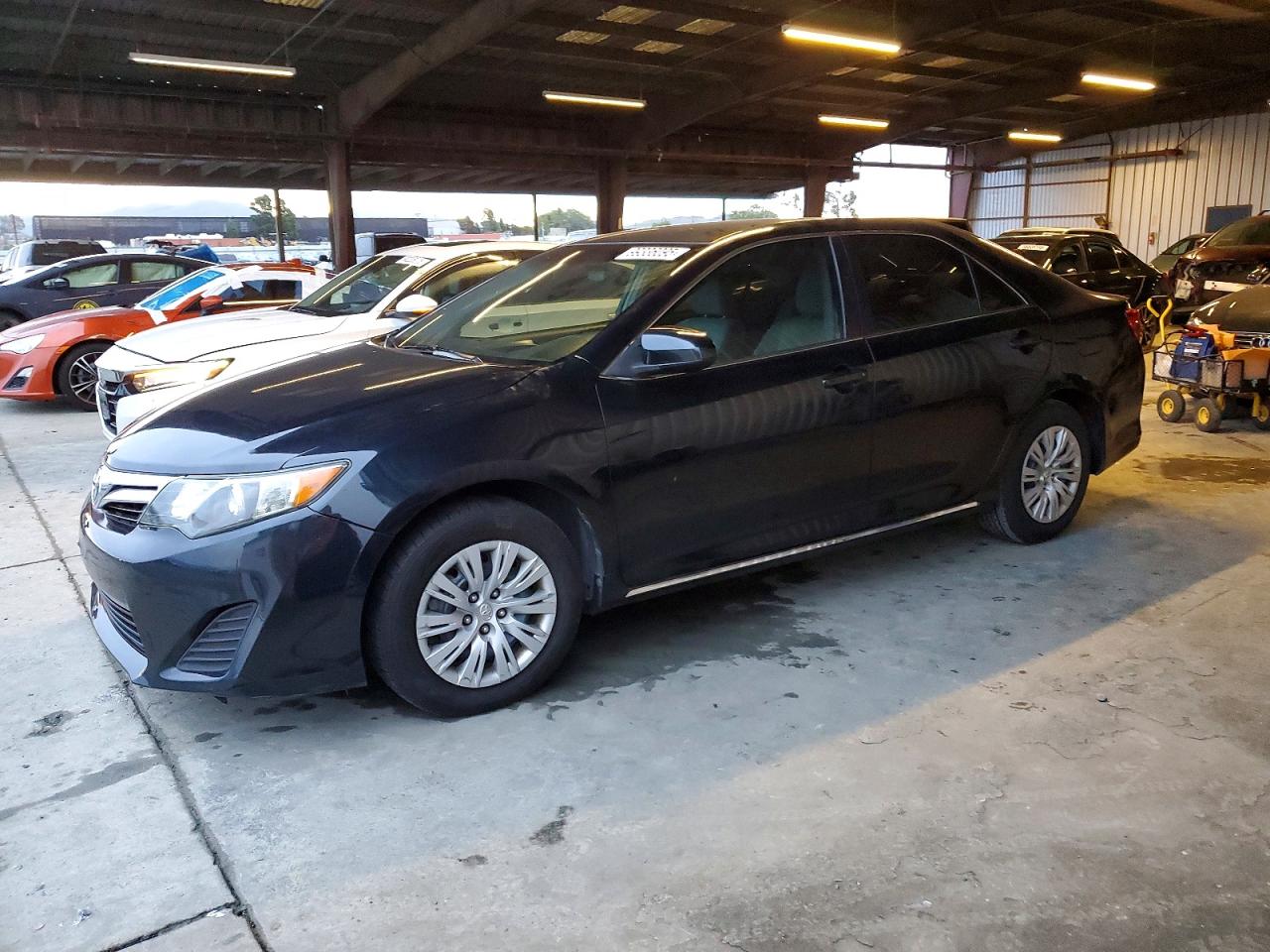 2013 TOYOTA CAMRY