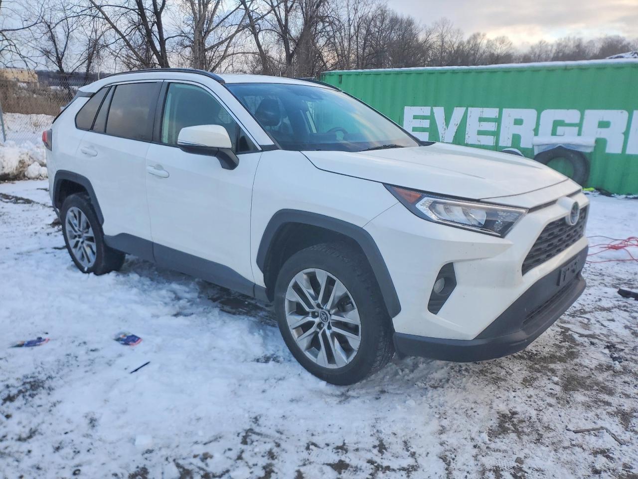 2019 TOYOTA RAV4 XLE PREMIUM photo 4
