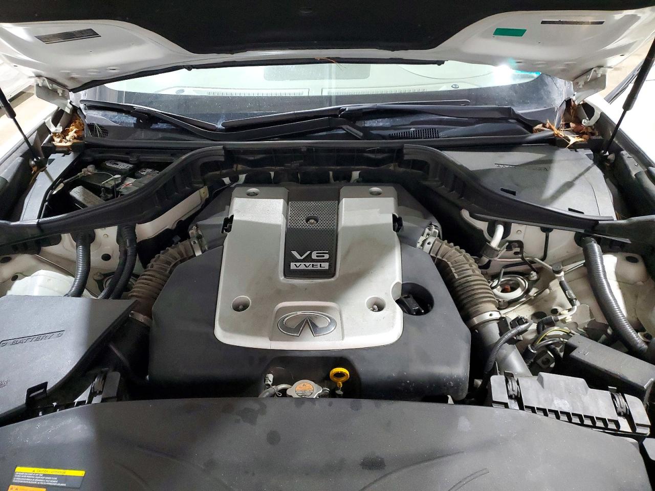 2013 INFINITI M37 photo 11