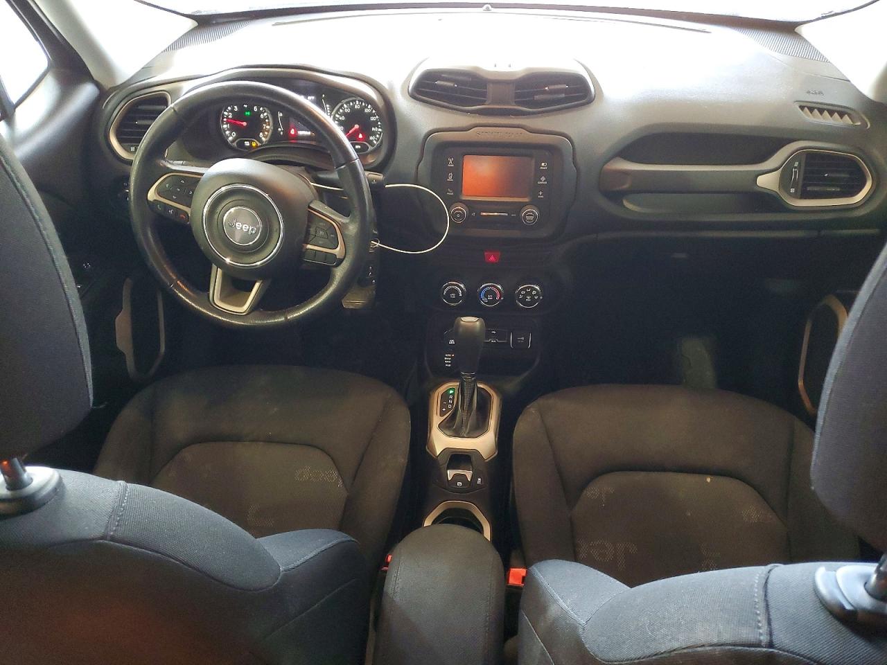 2015 JEEP RENEGADE LATITUDE photo 8