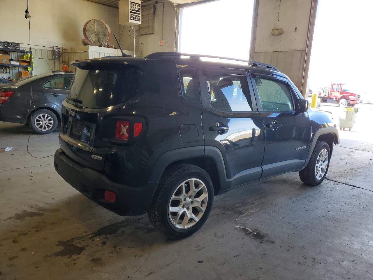 2015 JEEP RENEGADE LATITUDE photo 3