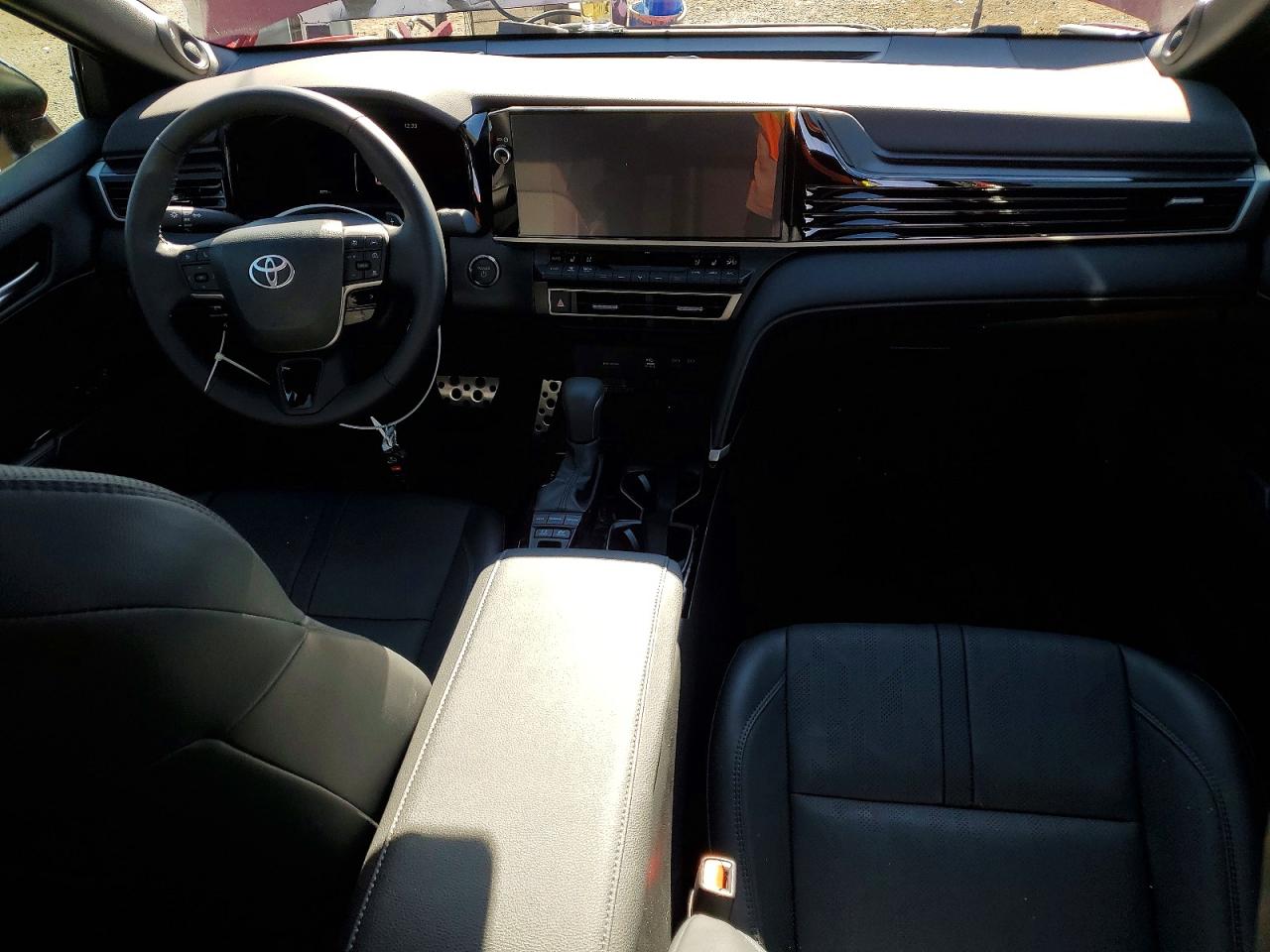 2025 TOYOTA CAMRY XSE photo 8