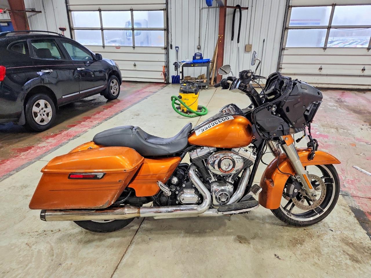 2015 HARLEY-DAVIDSON FLTRXS