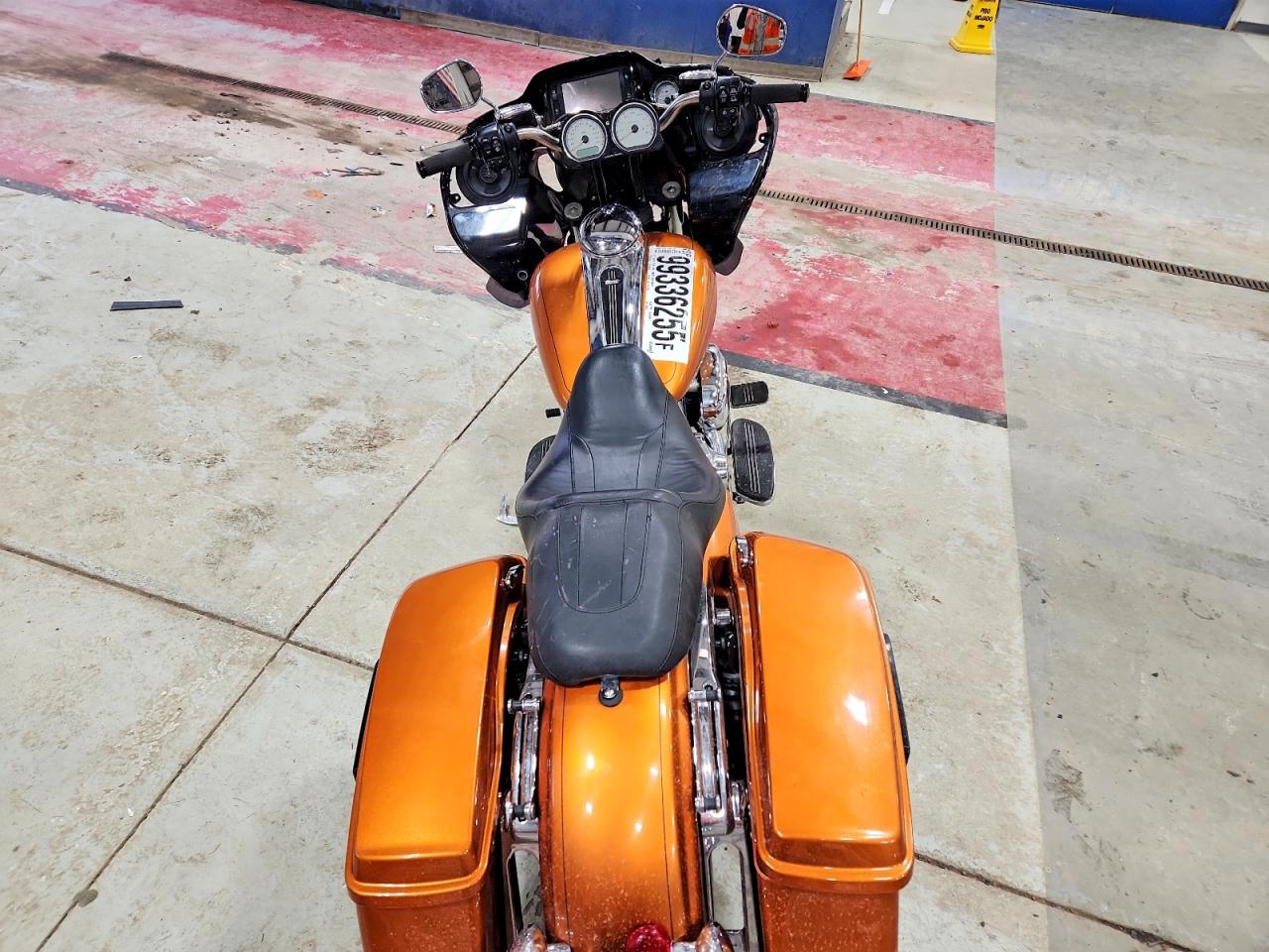 2015 HARLEY-DAVIDSON FLTRXS ROAD GLIDE SPECIAL photo 11