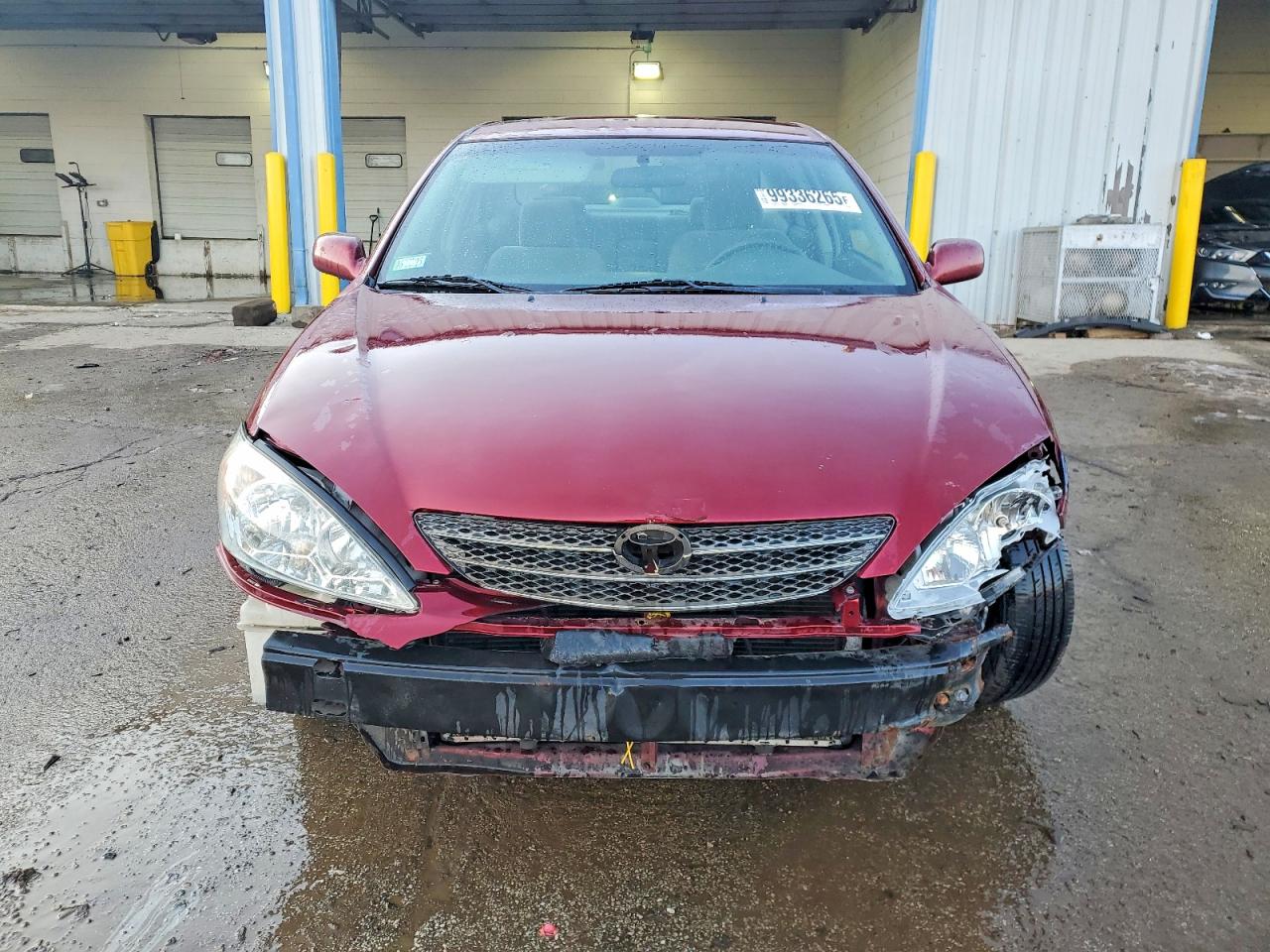 2004 TOYOTA CAMRY LE photo 9