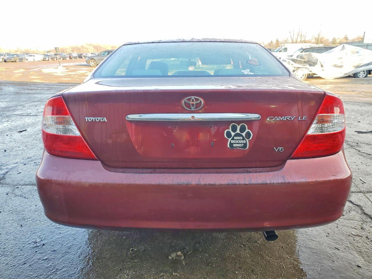 2004 TOYOTA CAMRY LE photo 11