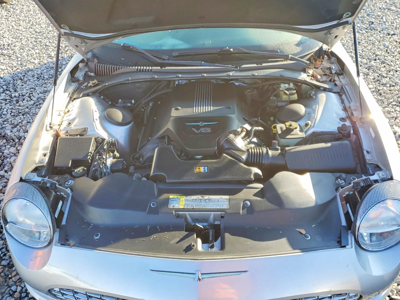 2004 FORD THUNDERBIRD photo 11