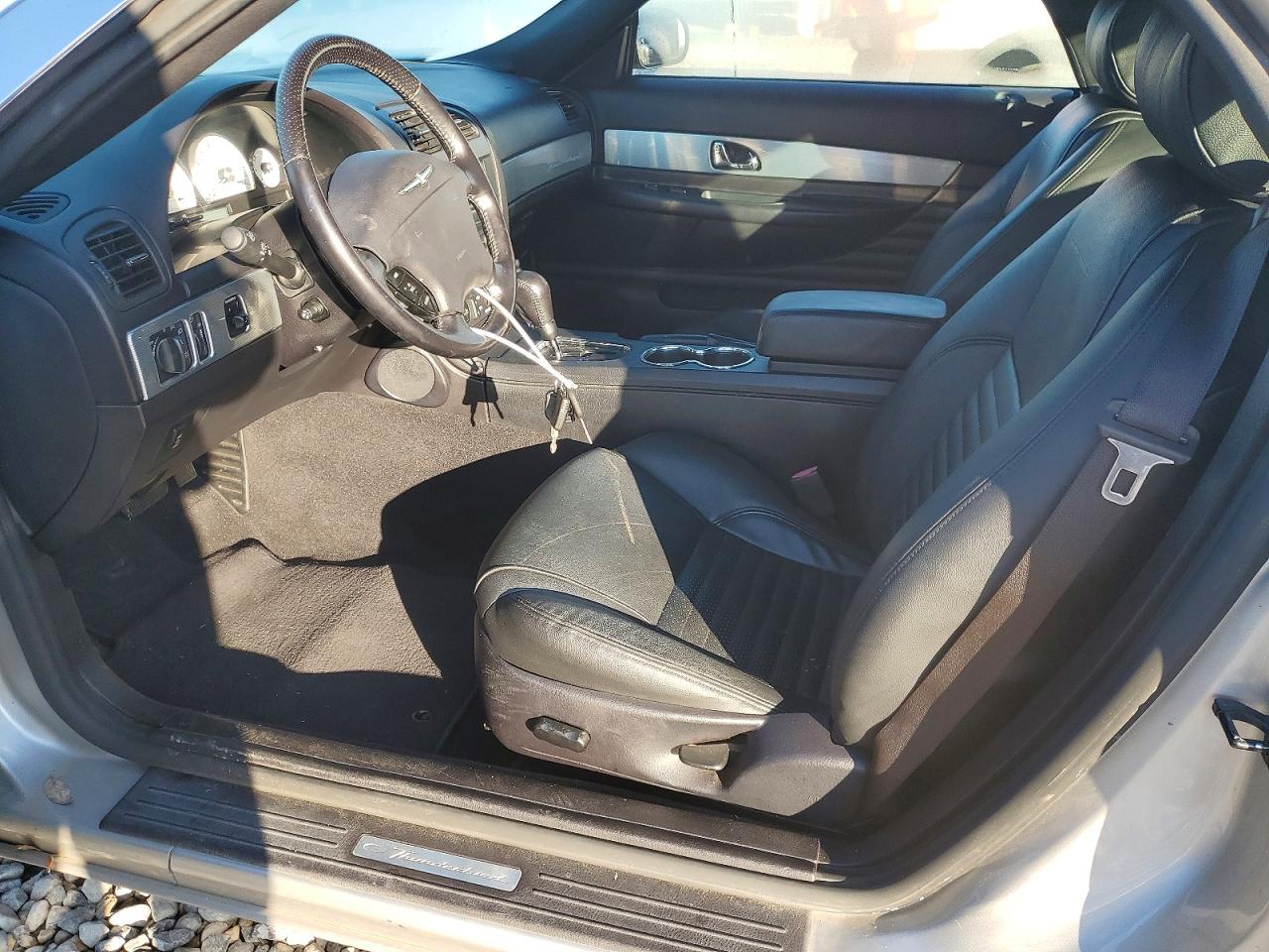 2004 FORD THUNDERBIRD photo 7