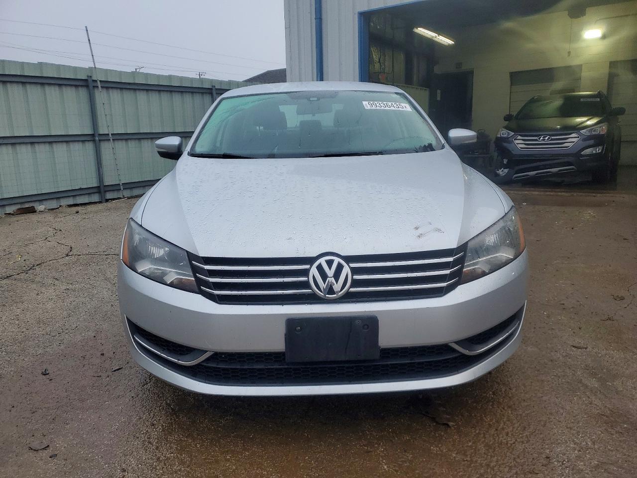 2015 VOLKSWAGEN PASSAT S photo 5