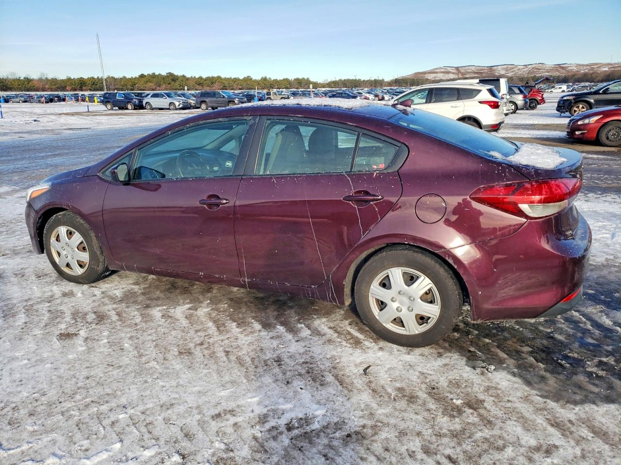 2017 KIA FORTE photo 2