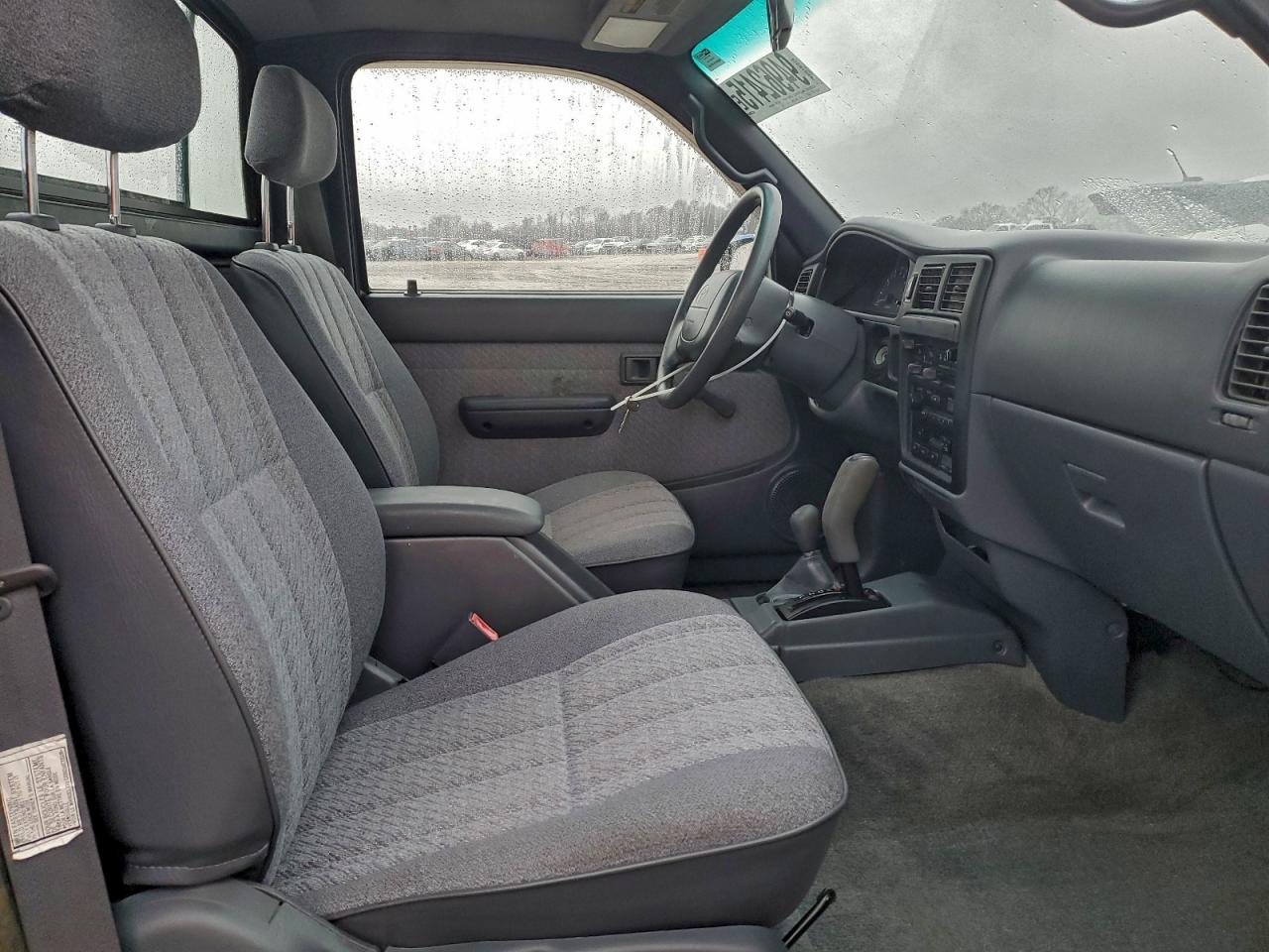1997 TOYOTA TACOMA photo 10