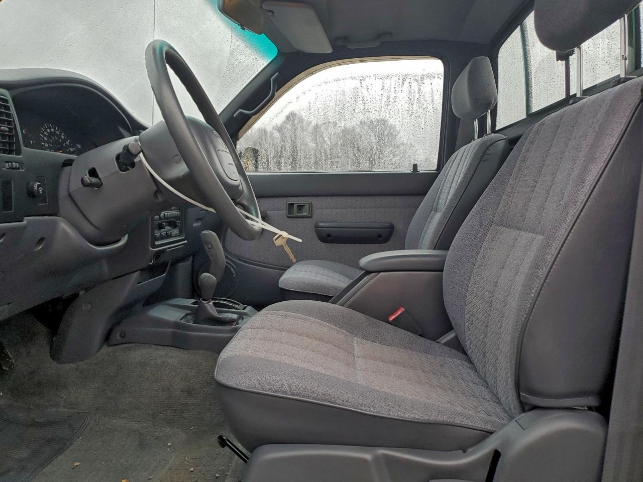 1997 TOYOTA TACOMA photo 7