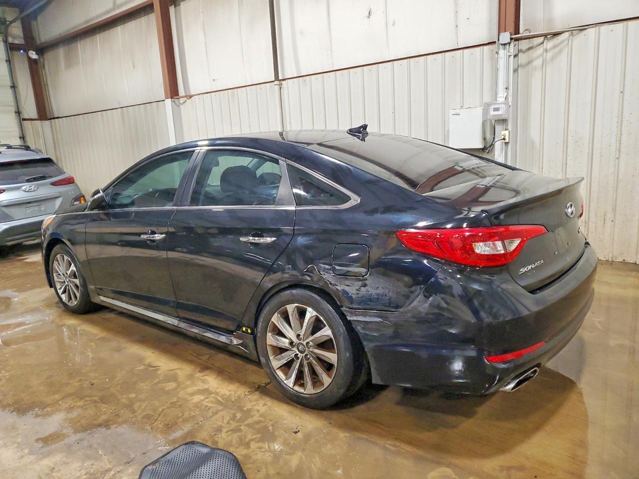 2015 HYUNDAI SONATA SPORT photo 4