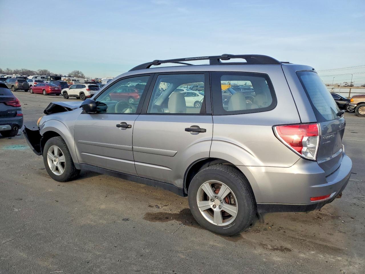 2011 SUBARU FORESTER 2.5X photo 2